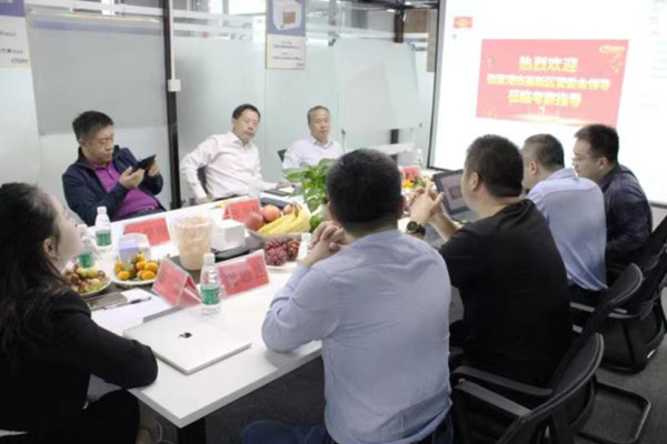 Professor Liu of the Chinese Academy of Sciences and Zhangjiagang leaders visited our company